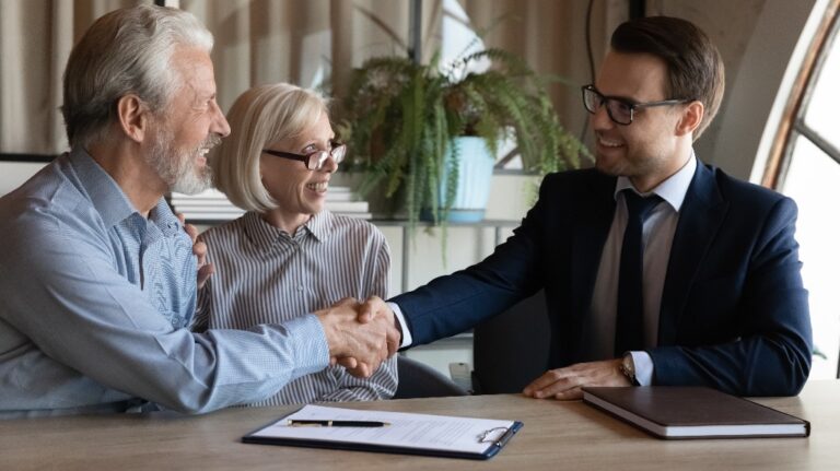 Is a Trust Better Than a Will in Illinois?