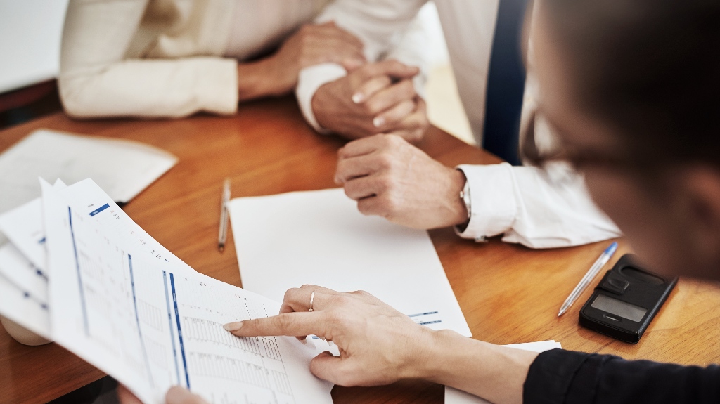 real estate lawyer is speaking with lawyer